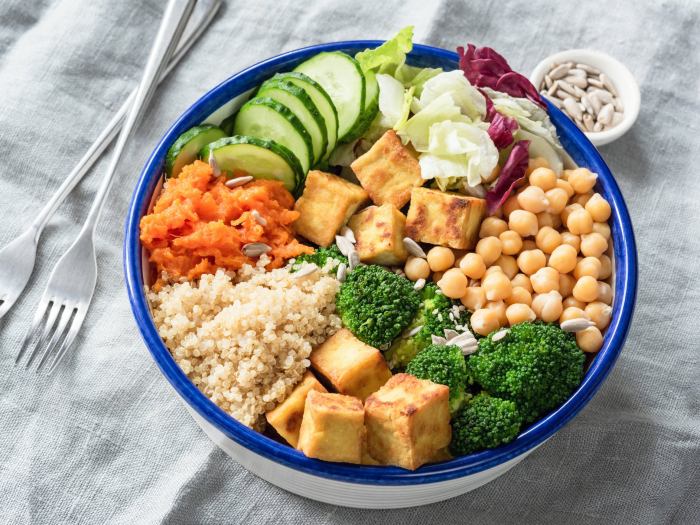 How to eat a balanced and nutrient-rich vegetarian diet